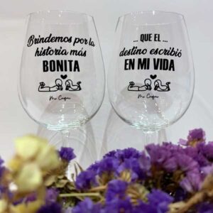 Copas y vasos personalizados a mano