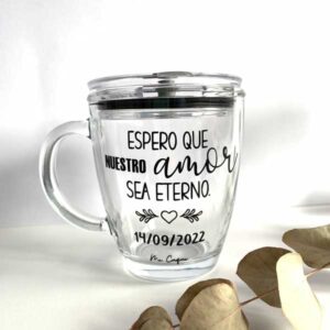 Taza con frase personalizada a mano. Incluye el nombre si lo deseas